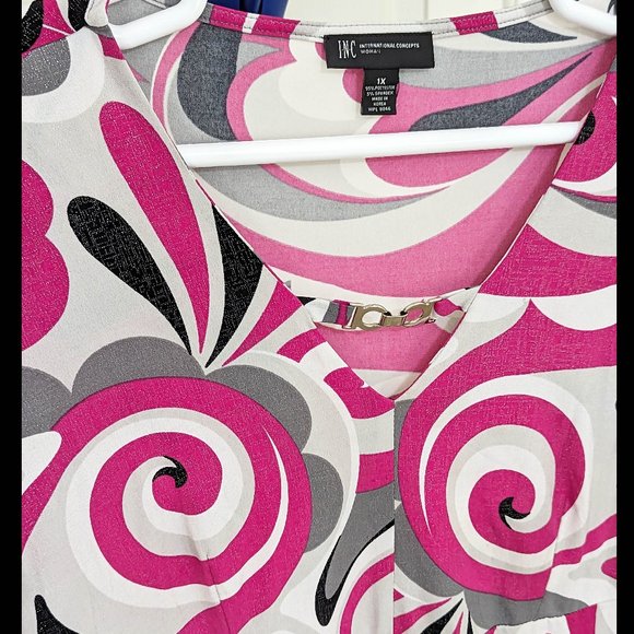 Shimmery INC Int'l Concepts 1X Pink, Gray & Wht Pucci Style Print Stretch Blouse - Picture 3 of 4
